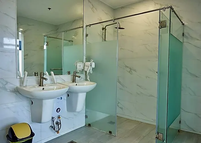 Treewood Residences Hotel 4*